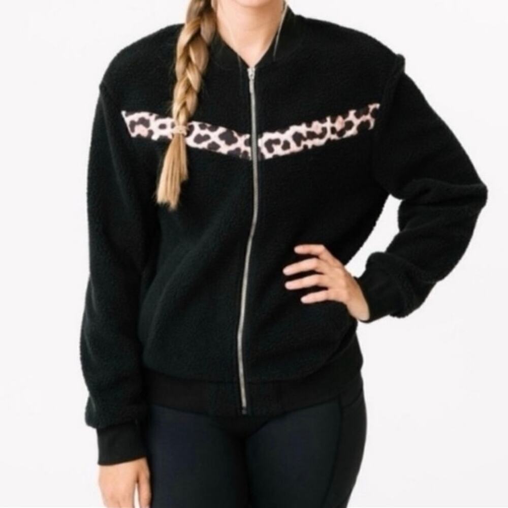 ZYIA Active Black Teddy Fleece Flying V Leopard Full Zip Jacket - Women’s Sz XS